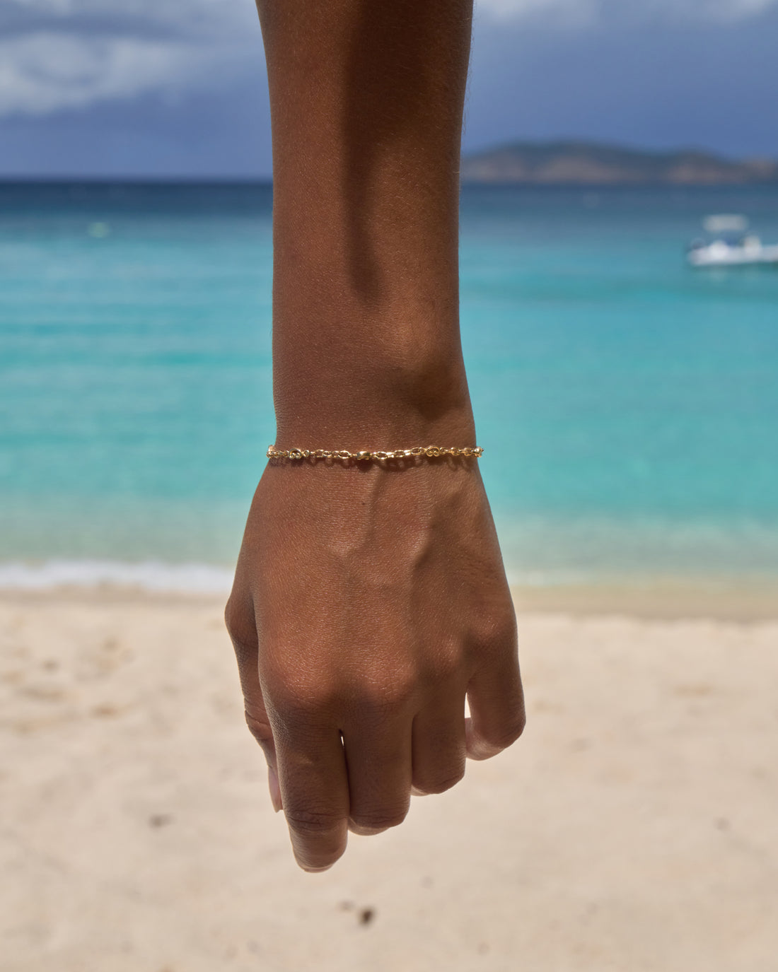 14K Gold Petroglyph Cable Chain Link Bracelet