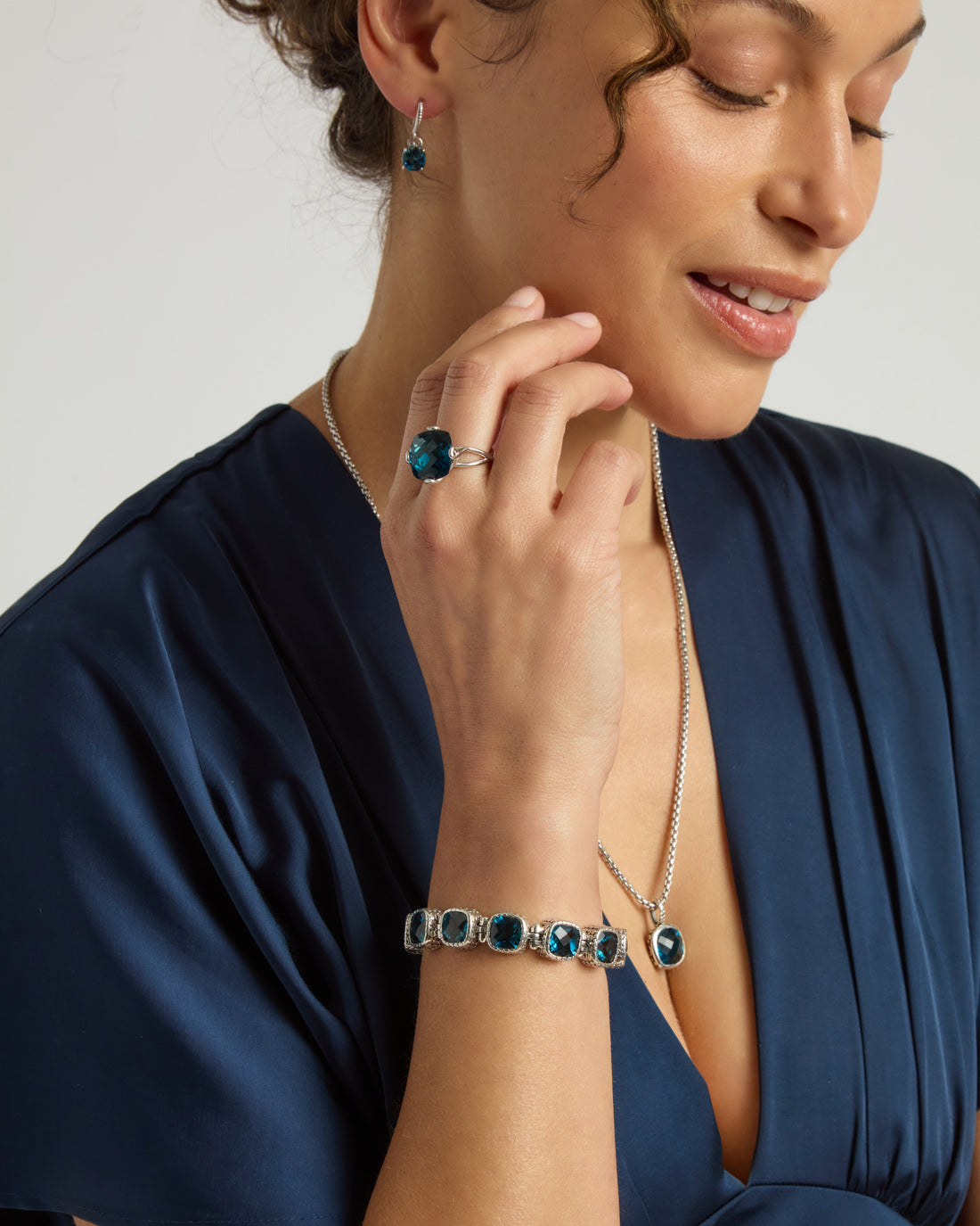 Intertwined Band Ring with Stone - London Blue Topaz