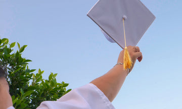 Gift Guide: What To Buy For a Graduate