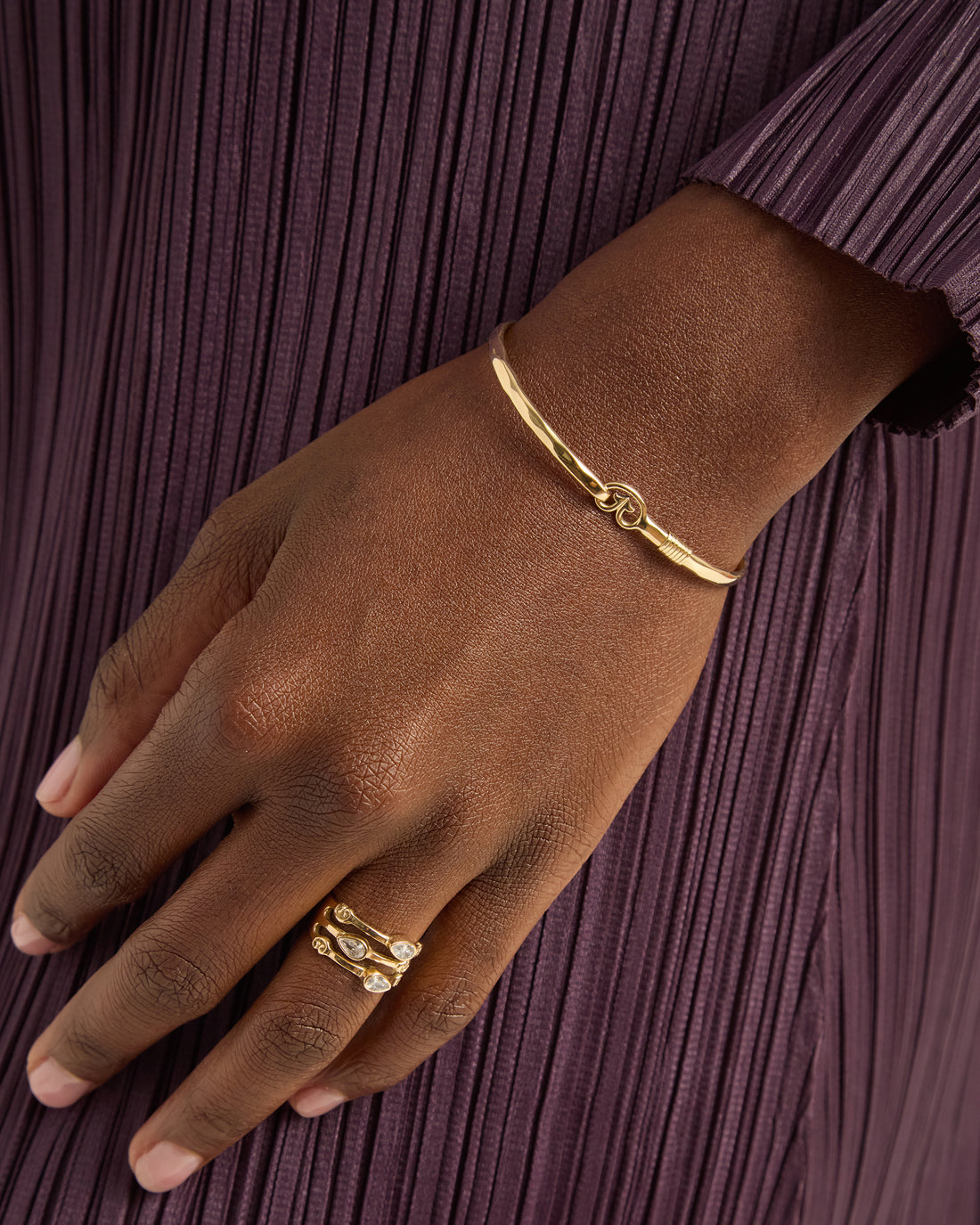 14K Gold Petroglyph Hook Bracelet, 3mm