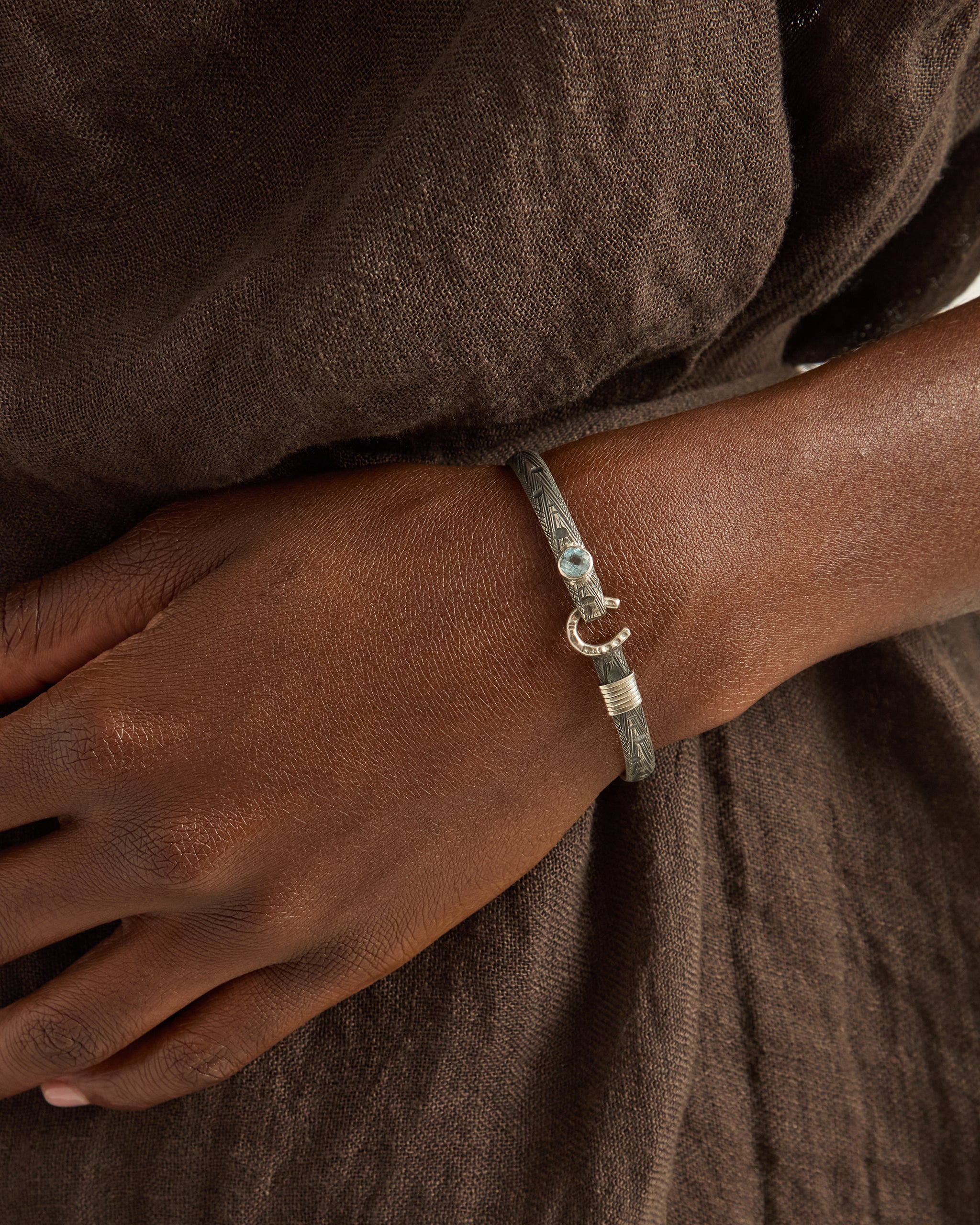 Marine Texture Hook Bracelet with Stone, 5mm - Sky Blue Topaz