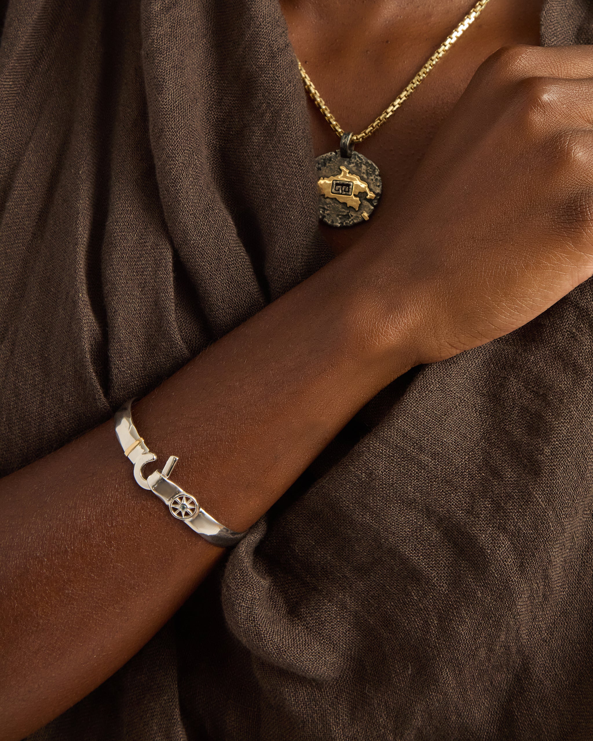 St. John Hook Bracelet with Compass and Stone, 8mm