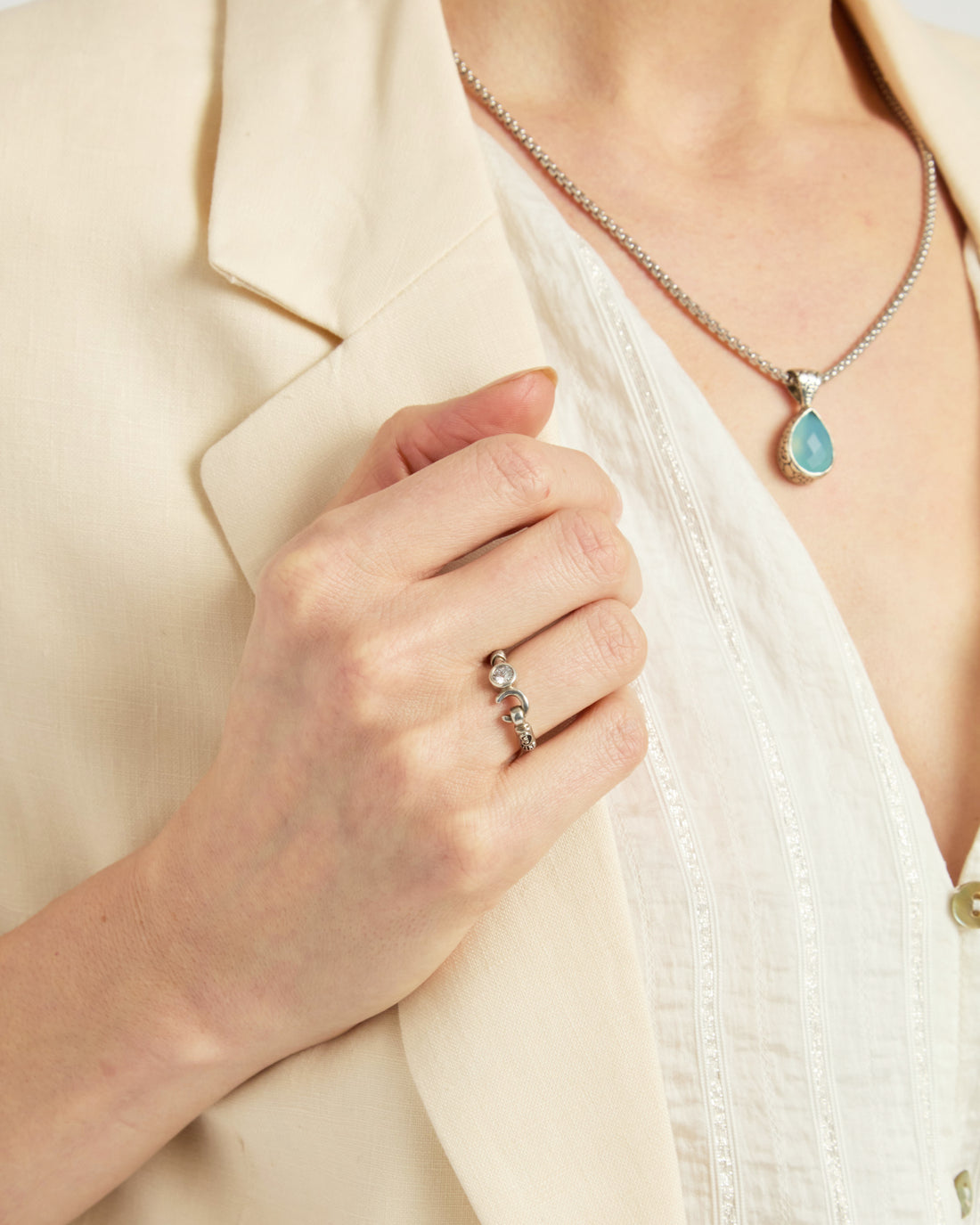 Hook Ring with Stone - White Zircon