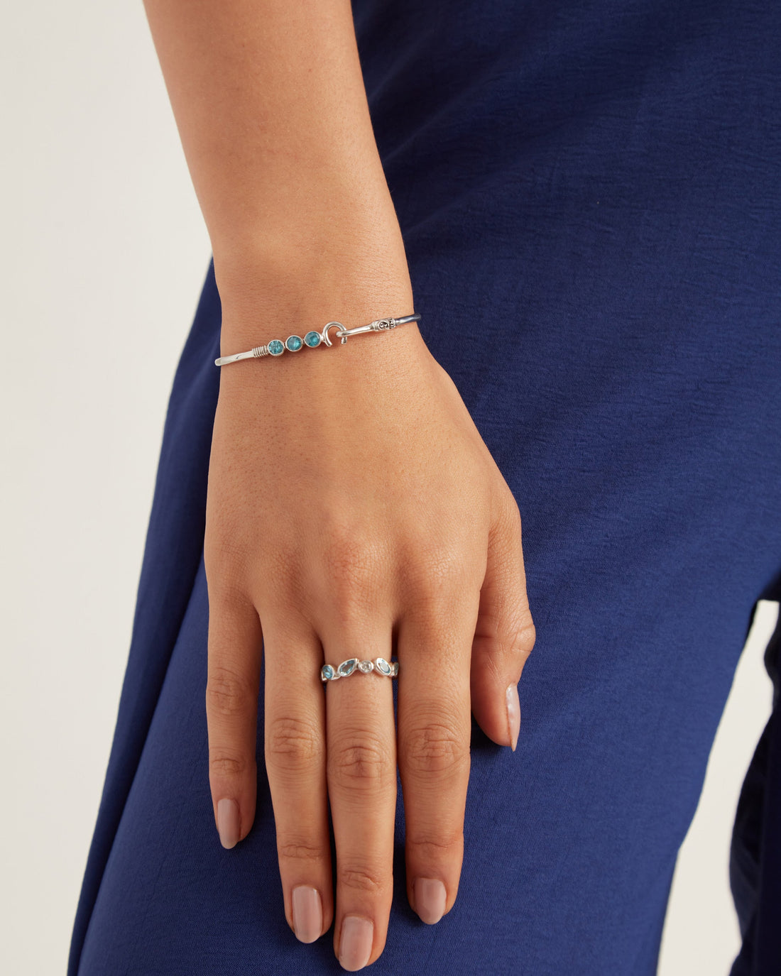 The Hook Bracelet with Triple Stones, 2mm - Blue Zircon