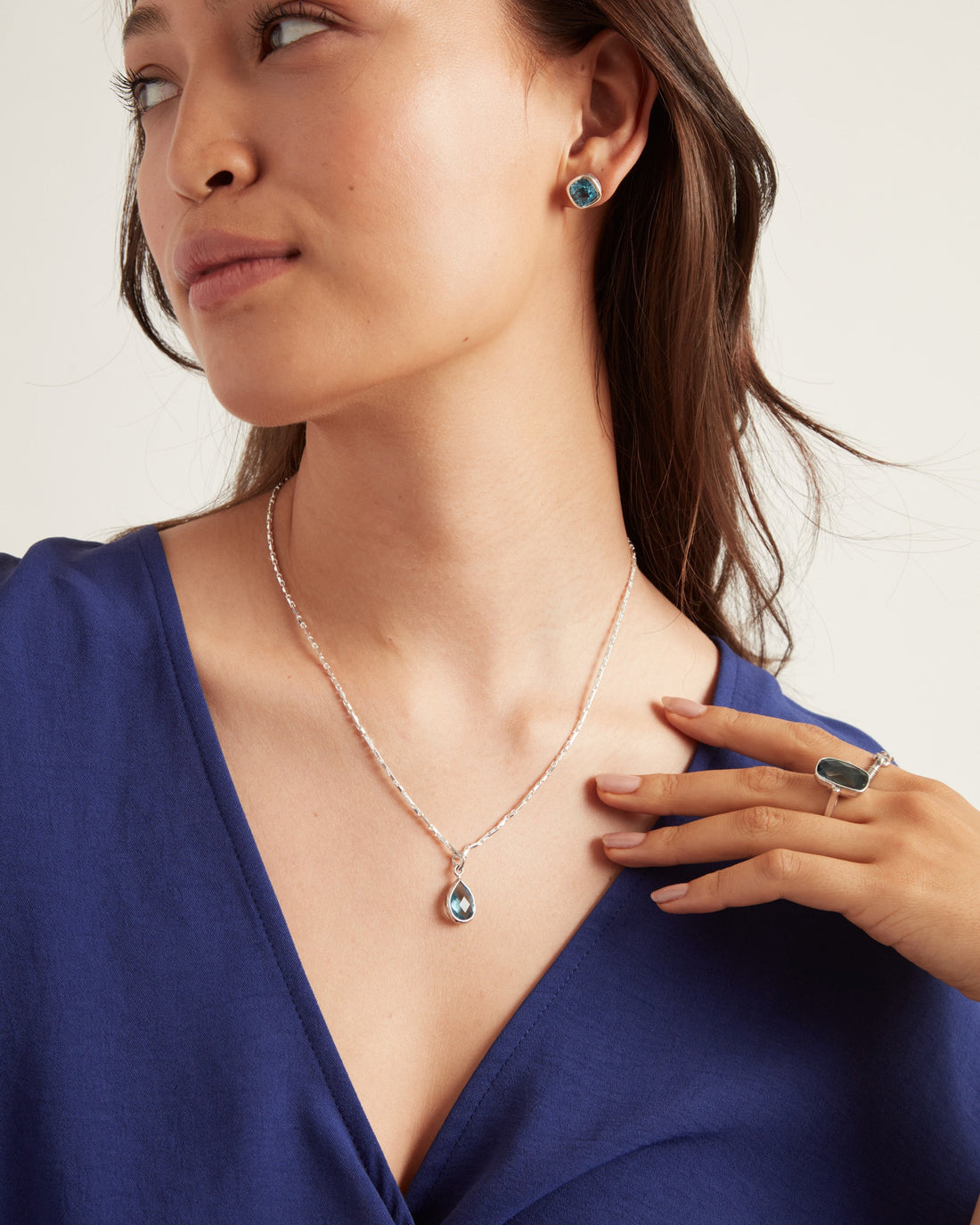 Dewdrop Stone Pendant - London Blue Topaz